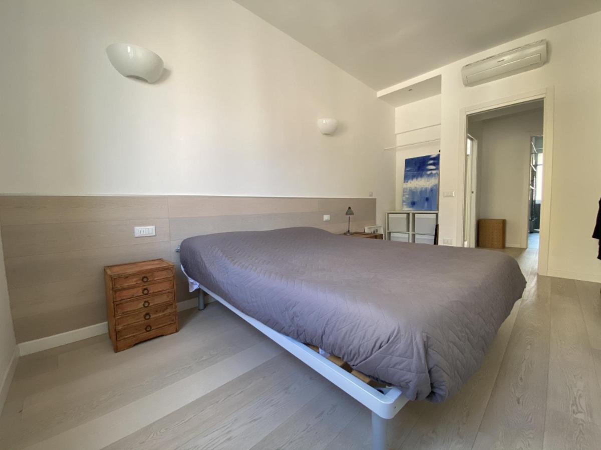 Bright & Spacious Apartment Near Navigli - Ponti Milano Eksteriør bilde